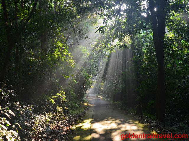 Vietnam Cycling Tour of the Red River Delta 4 Days